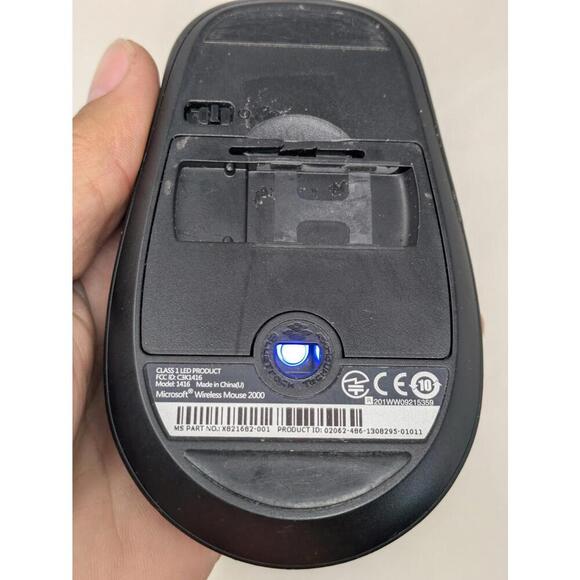 Microsoft Wireless Mouse 2000 Model 1416 Black with USB RECEIVER - Picture 2 of 6
